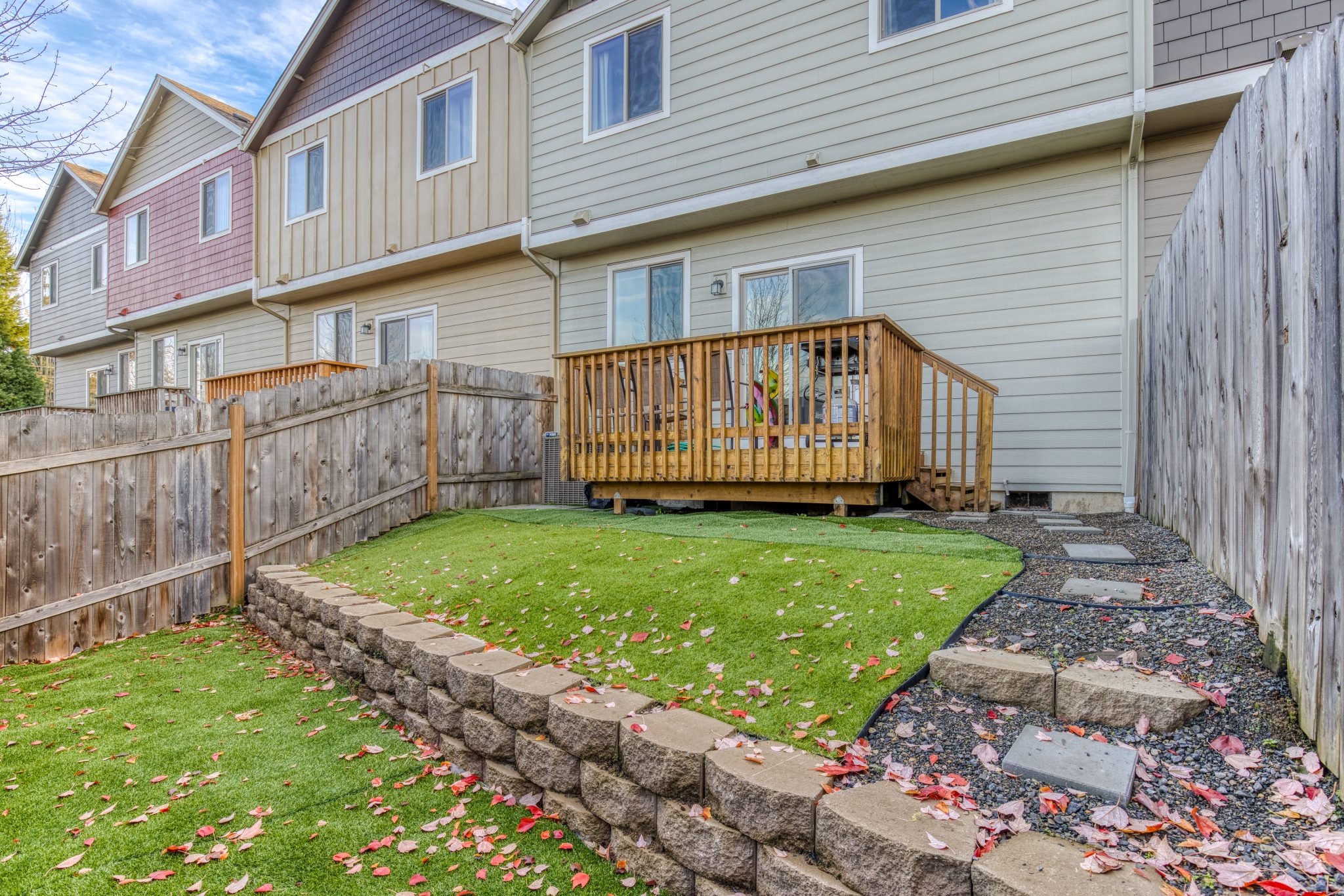 A yard with astroturf, no mowing required!